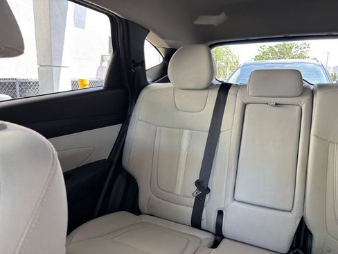 Used 2025 Hyundai Tucson SEL FWD image 40