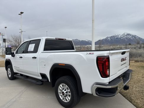 Used 2025 GMC Sierra 2500 Pro w/ 1SA Pro Safety Plus Package image 3