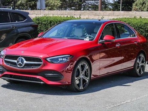 Used 2025 Mercedes-Benz C 300 4MATIC Sedan image 3