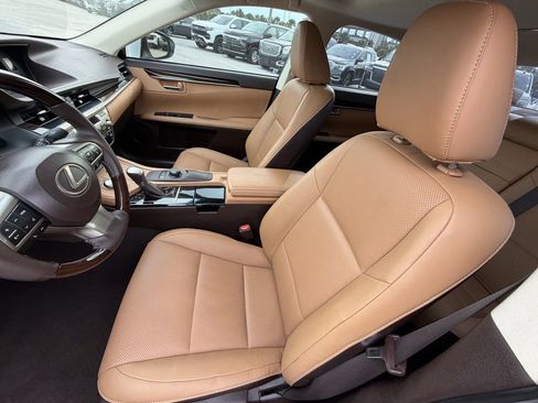 Used 2017 Lexus ES 350 w/ Premium Package FWD image 19