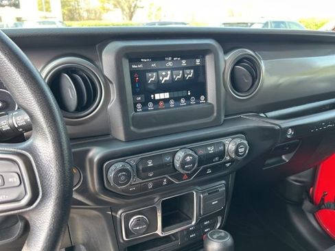 Used 2022 Jeep Wrangler Unlimited Sport image 21