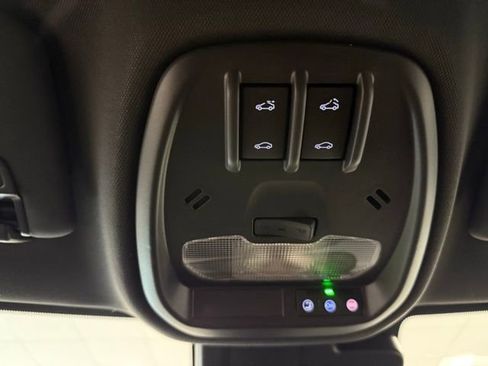 New 2026 Chevrolet Trax RS w/ Sunroof Package image 20