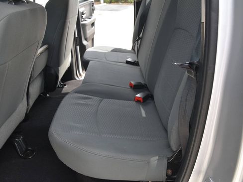 Used 2016 RAM 1500 Classic SLT RWD image 12