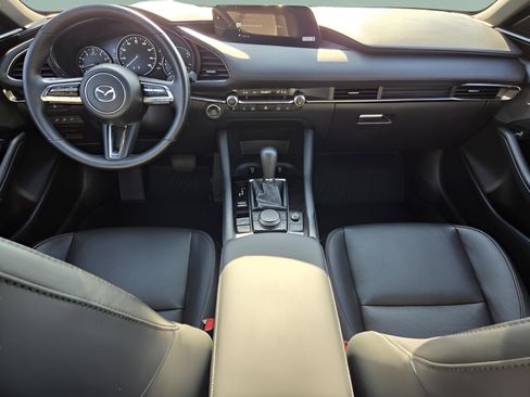 Used 2023 MAZDA MAZDA3 Hatchback w/ Appearance Package image 11