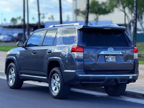 Used 2011 Toyota 4Runner SR5 RWD image 3