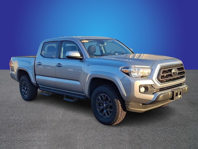 Used 2023 Toyota Tacoma SR5 w/ Technology Package AWD/4WD image 2