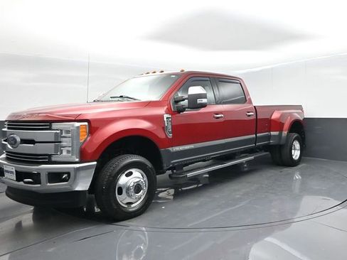 Used 2018 Ford F350 Lariat w/ Lariat Ultimate Package image 4