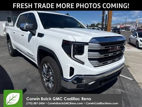 Used 2025 GMC Sierra 1500 SLE w/ Preferred Package AWD/4WD image 2