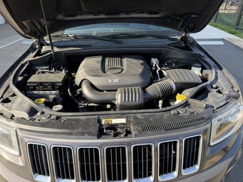 Used 2015 Jeep Grand Cherokee Laredo w/ Quick Order Package 23E RWD image 32
