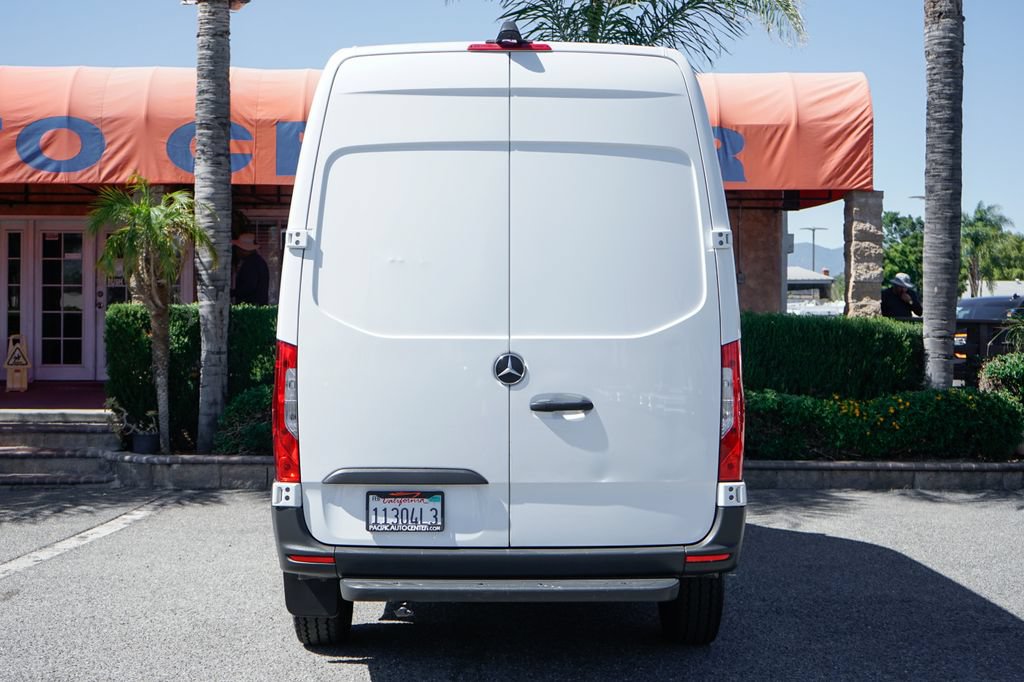 Used 2020 Mercedes-Benz Sprinter 1500 image 7