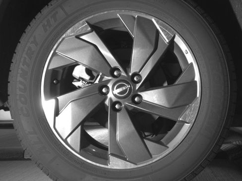 Used 2025 Nissan Rogue SV FWD image 14