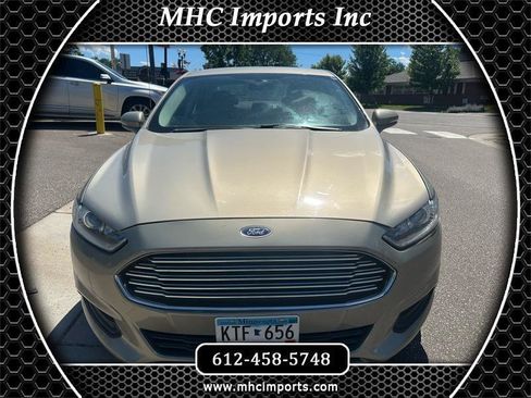 Used 2015 Ford Fusion SE FWD image 1