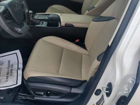 Used 2021 Lexus ES 300h w/ Premium Package image 21