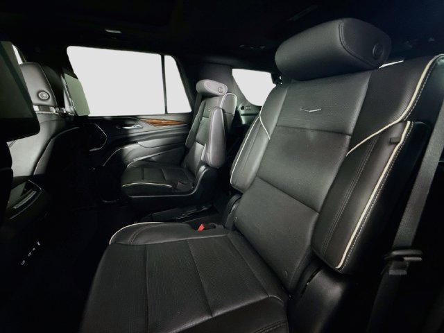 Used 2023 Cadillac Escalade Premium Luxury RWD image 24
