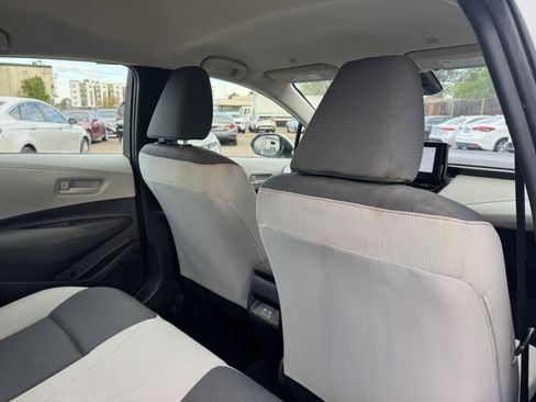 Used 2023 Toyota Corolla LE FWD image 17
