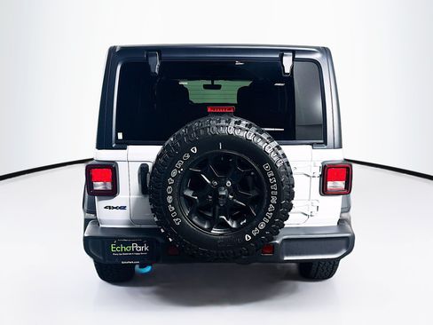 Used 2023 Jeep Wrangler Unlimited w/ Cold Weather Group AWD/4WD image 7