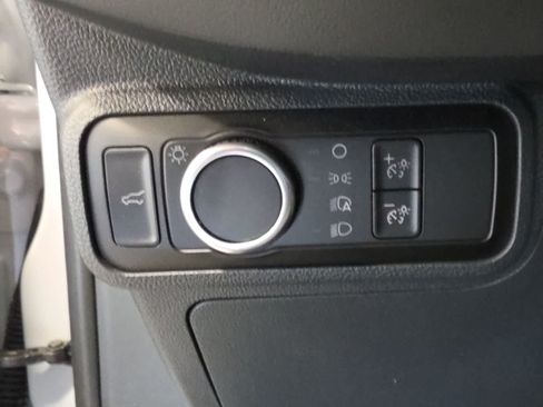 Used 2026 Ford Explorer Active AWD/4WD image 18