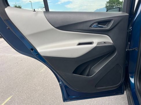 Used 2021 Chevrolet Equinox LT w/ LPO, Cargo Package AWD/4WD image 21