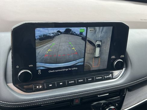 Certified 2023 Nissan Rogue Platinum image 16