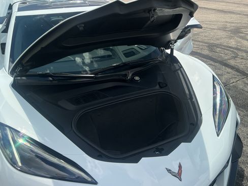 Used 2025 Chevrolet Corvette Z06 w/ Z07 Performance Package RWD image 40