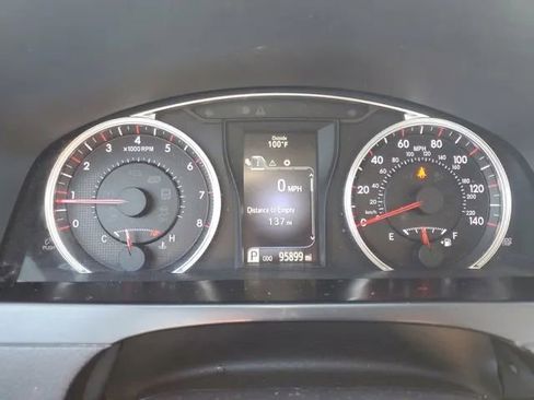 Used 2017 Toyota Camry SE FWD image 25