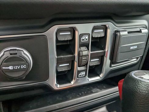 New 2024 Jeep Wrangler Unlimited Sahara AWD/4WD image 30