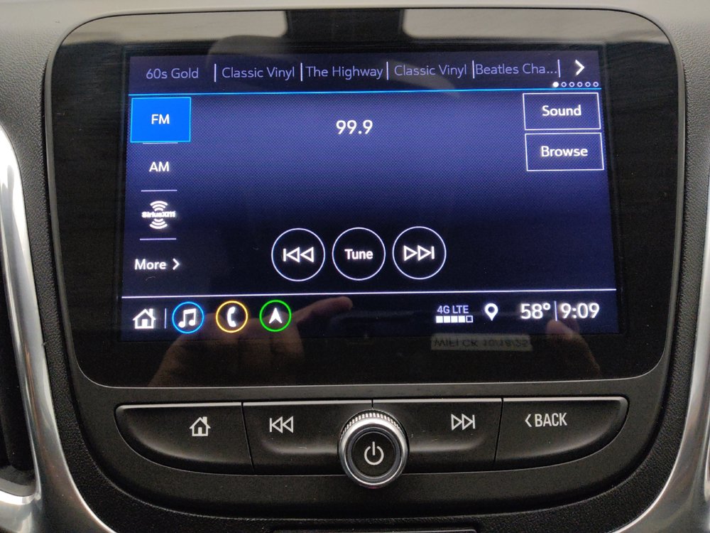 Used 2021 Chevrolet Equinox LT AWD/4WD image 25