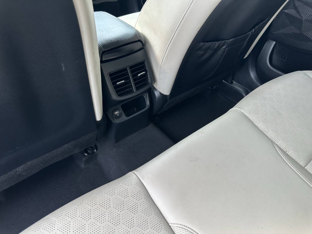 Used 2023 Kia Seltos SX AWD/4WD image 20