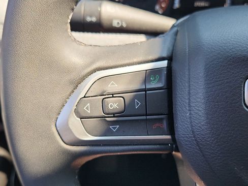 Used 2024 Jeep Compass Latitude AWD/4WD image 22