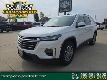 Used 2023 Chevrolet Traverse LT