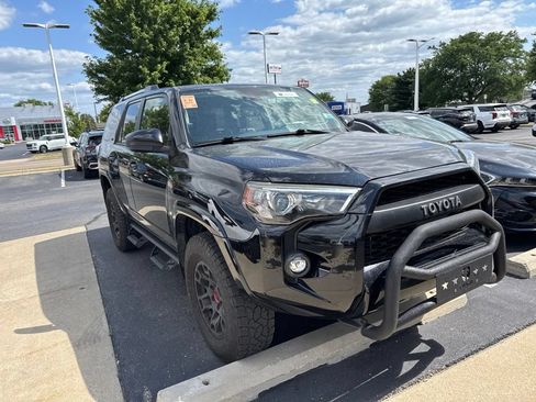 Used 2022 Toyota 4Runner SR5 w/ TRD Black Wheel Package (TMS) AWD/4WD image 2