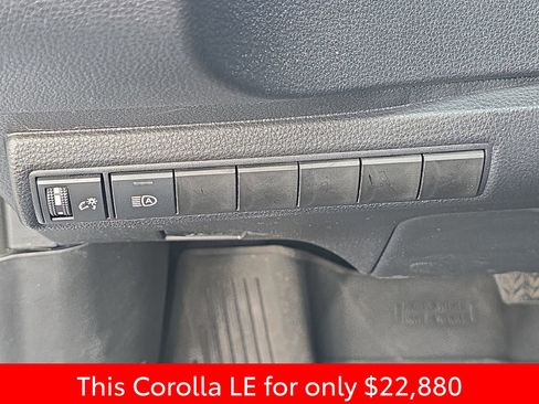 Used 2025 Toyota Corolla LE w/ Convenience Package FWD image 32