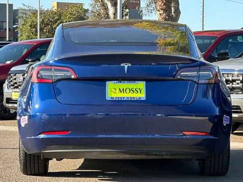 Used 2018 Tesla Model 3 Mid Range image 6