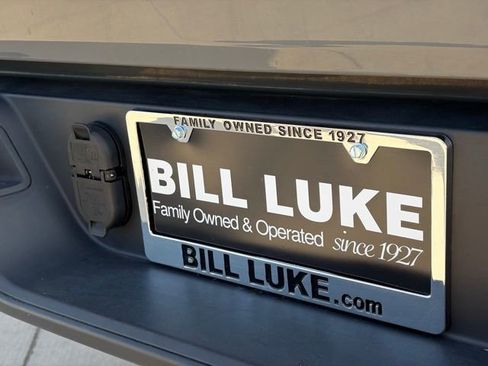 Certified 2021 Jeep Gladiator Willys image 8