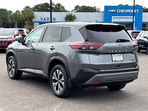 Used 2022 Nissan Rogue SV image 32
