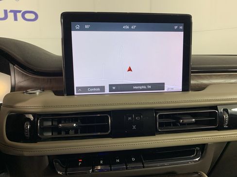 Used 2020 Lincoln Aviator Reserve image 25