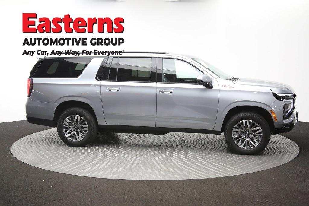 Used 2025 Chevrolet Suburban Z71 AWD/4WD image 51