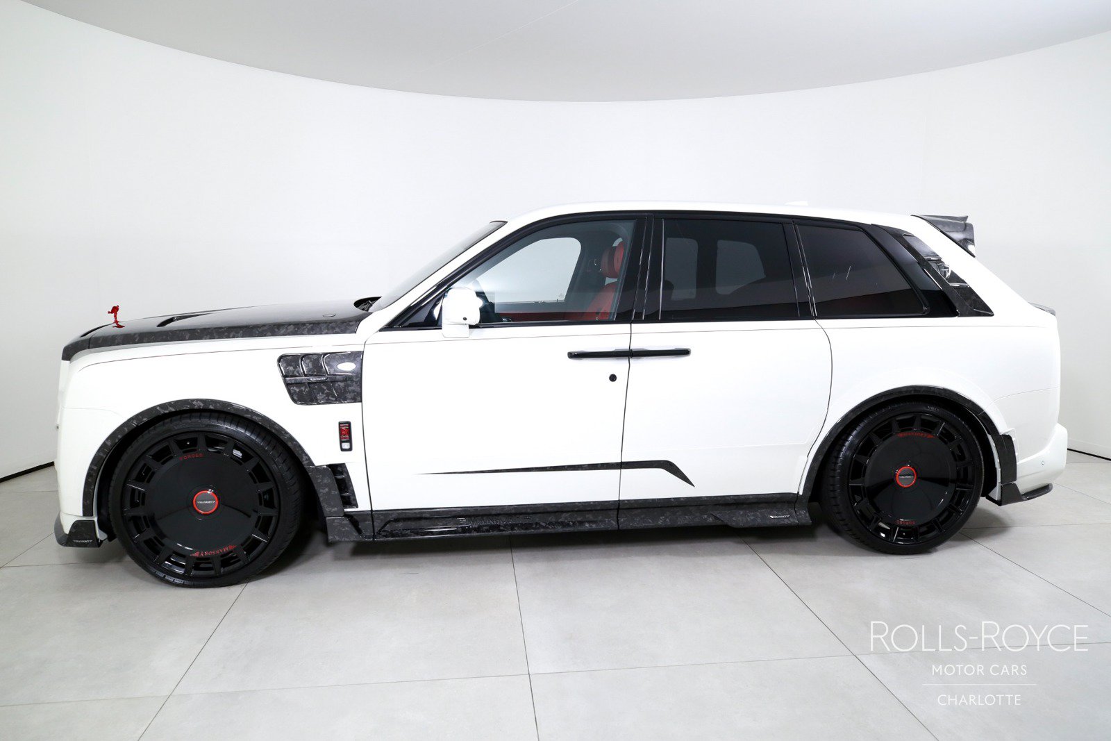 Used 2026 Rolls-Royce Cullinan AWD/4WD image 3