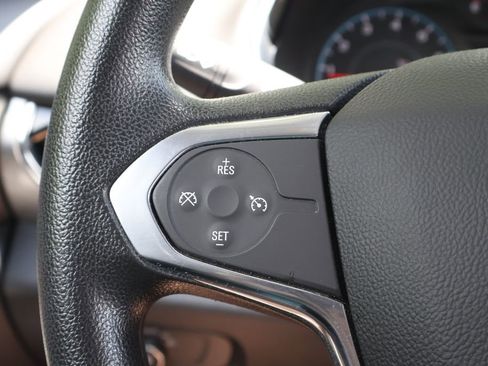 Used 2018 Chevrolet Traverse LS FWD image 28