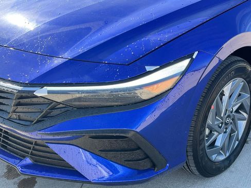 New 2026 Hyundai Elantra Blue image 4