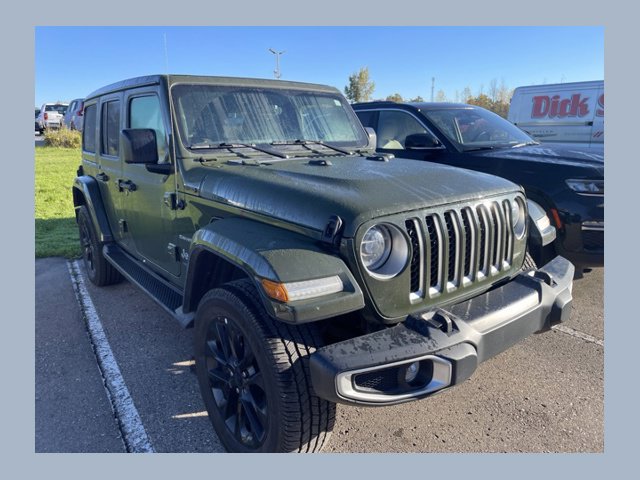 Used 2021 Jeep Wrangler Unlimited Sahara w/ Cold Weather Group AWD/4WD image 1
