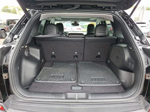 Used 2022 Jeep Cherokee Trailhawk w/ Sun, Sound & Nav Group image 29