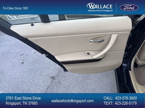 Used 2010 BMW 328i Sedan RWD image 23