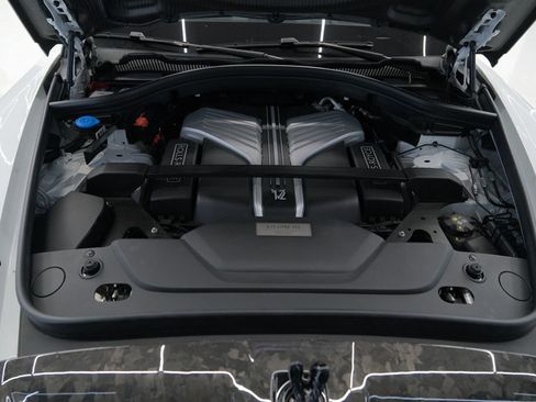 Used 2024 Rolls-Royce Cullinan image 82