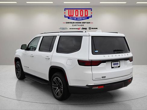 Used 2022 Jeep Wagoneer Series III AWD/4WD image 5