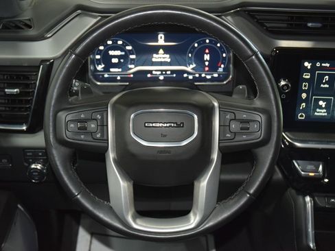 Used 2023 GMC Sierra 1500 Denali w/ Technology Package AWD/4WD image 39