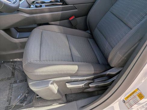 New 2026 Chevrolet Equinox LT w/ Midnight Edition FWD image 4