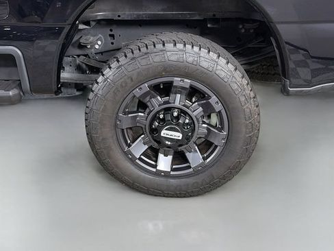 Used 2024 Ford F250 Lariat w/ Sport Appearance Package AWD/4WD image 37