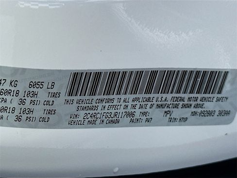 Used 2018 Chrysler Pacifica Touring Plus w/ Tire & Wheel Group image 33