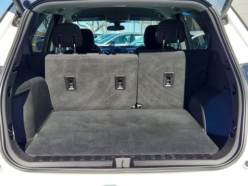 Used 2019 Chevrolet Equinox LT image 11